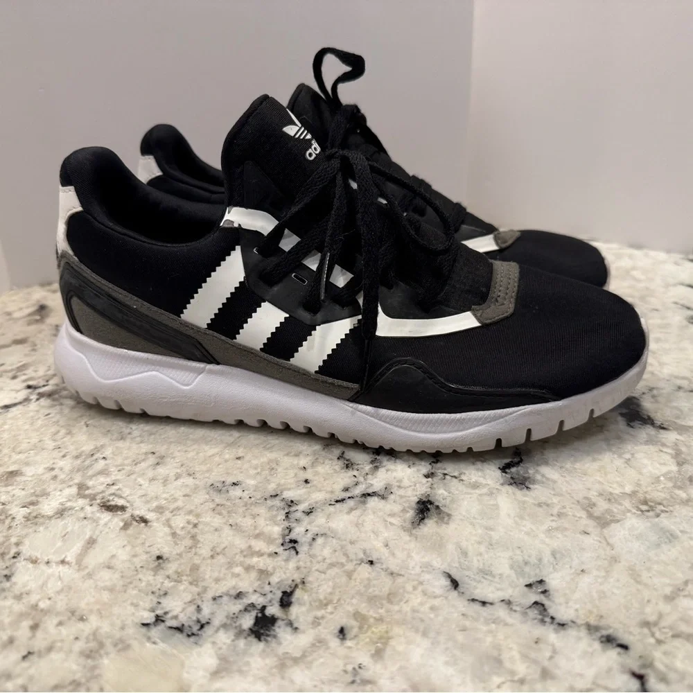 Adidas Cloud form Sneakers - Picture 1 of 6